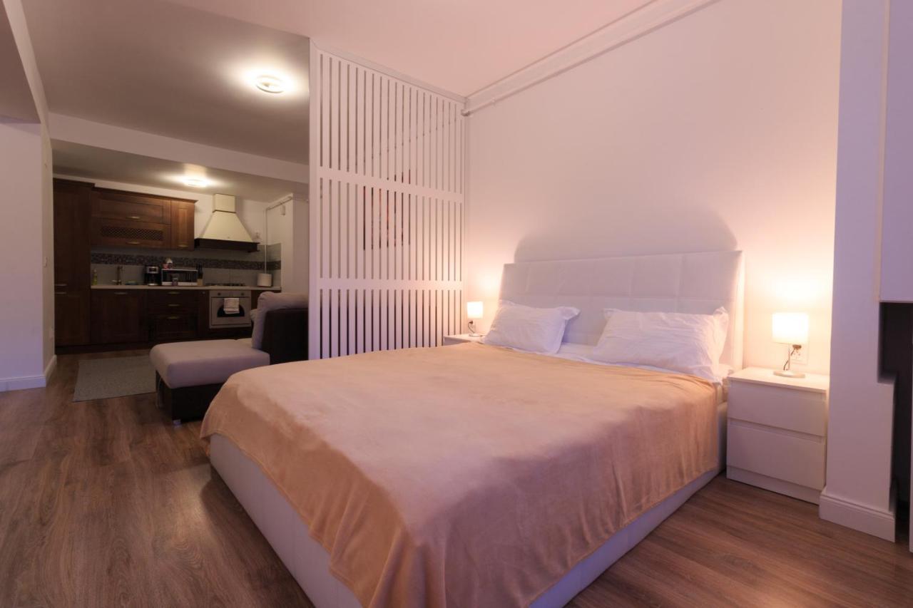 Apartment View Ap With Parking And 2 Bathrooms *