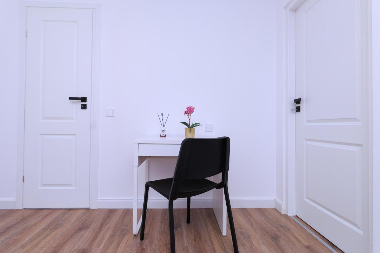 View Ap With Parking And 2 Bathrooms Sinaia