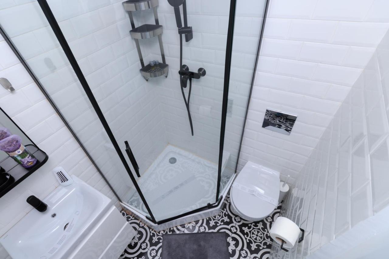 Apartment View Ap With Parking And 2 Bathrooms Sinaia