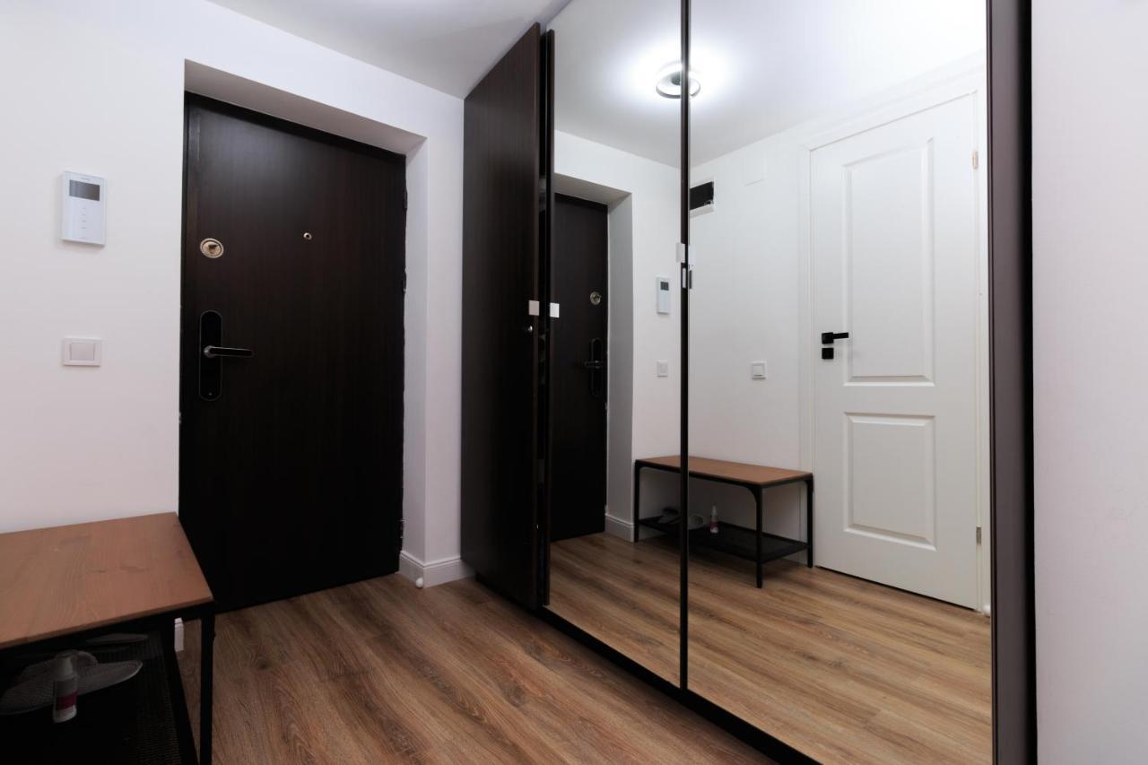 Apartment View Ap With Parking And 2 Bathrooms *