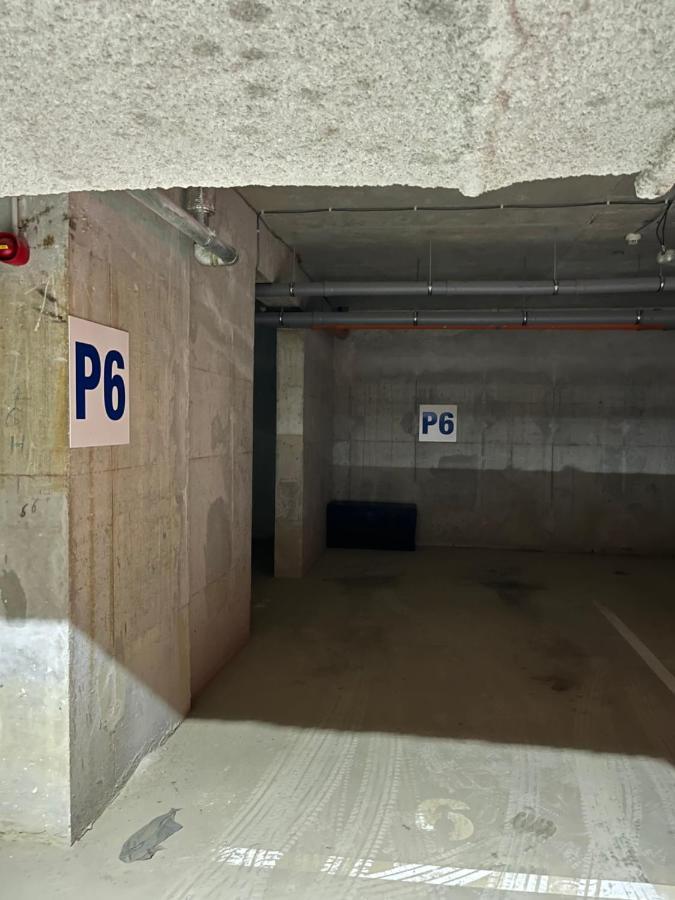 Apartment View Ap With Parking And 2 Bathrooms *