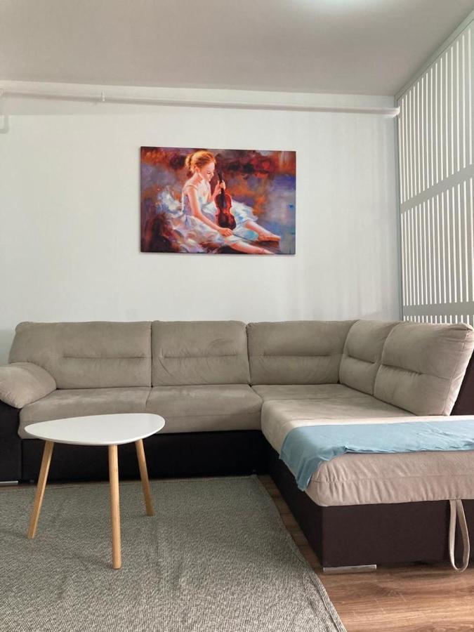 View Ap With Parking And 2 Bathrooms Apartment