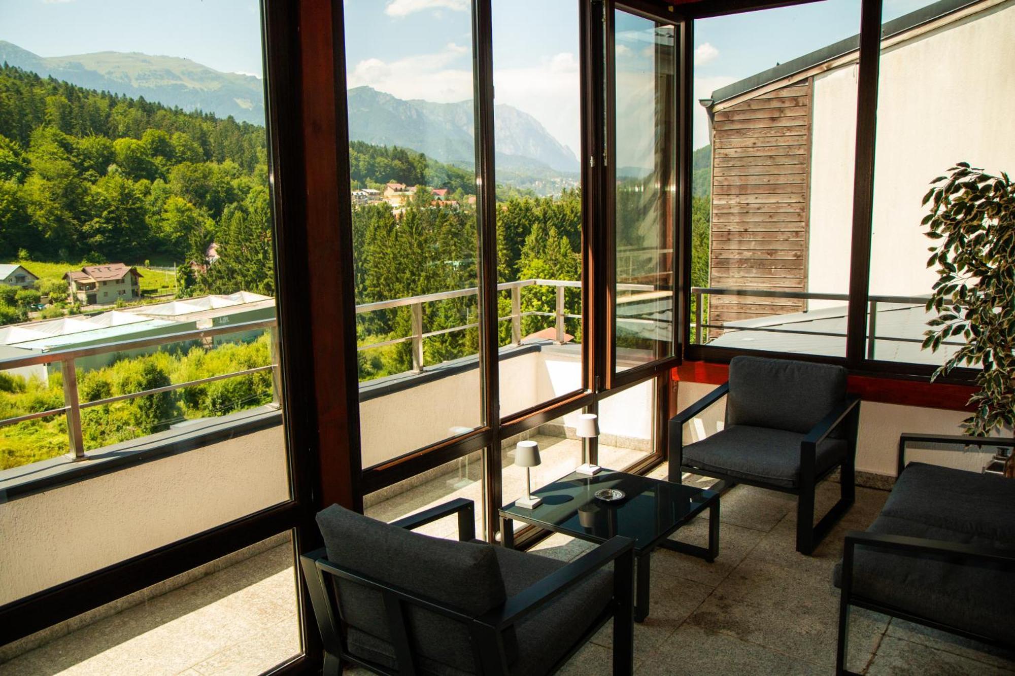 View Ap With Parking And 2 Bathrooms * Sinaia