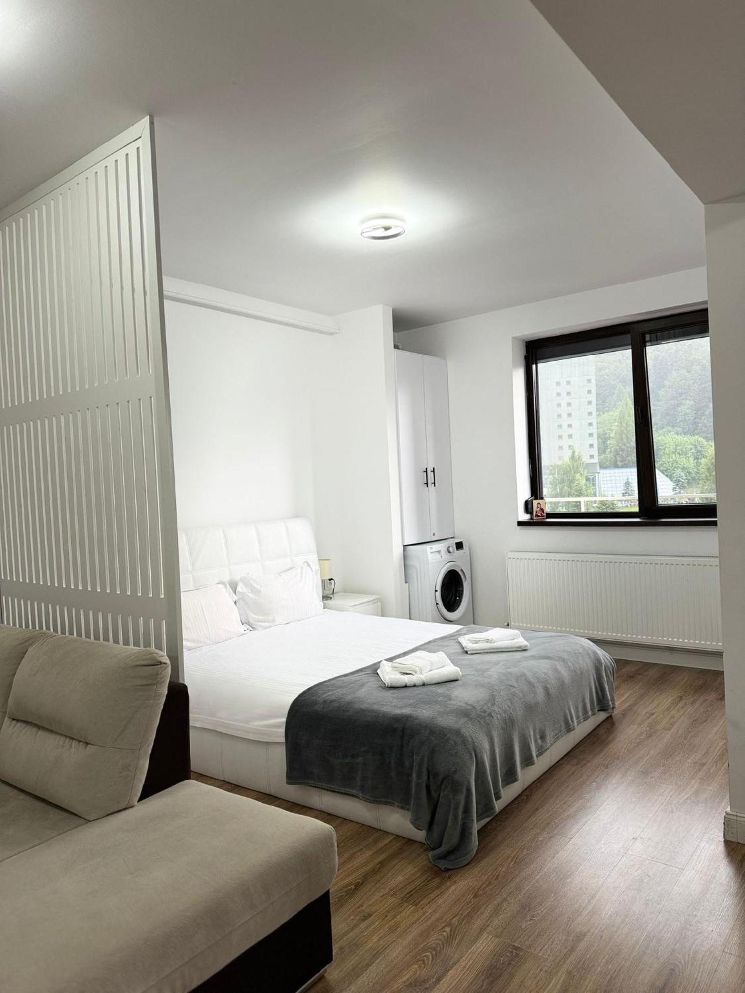 View Penthouse - Terrace - 2 Bathrooms - Free Parking *